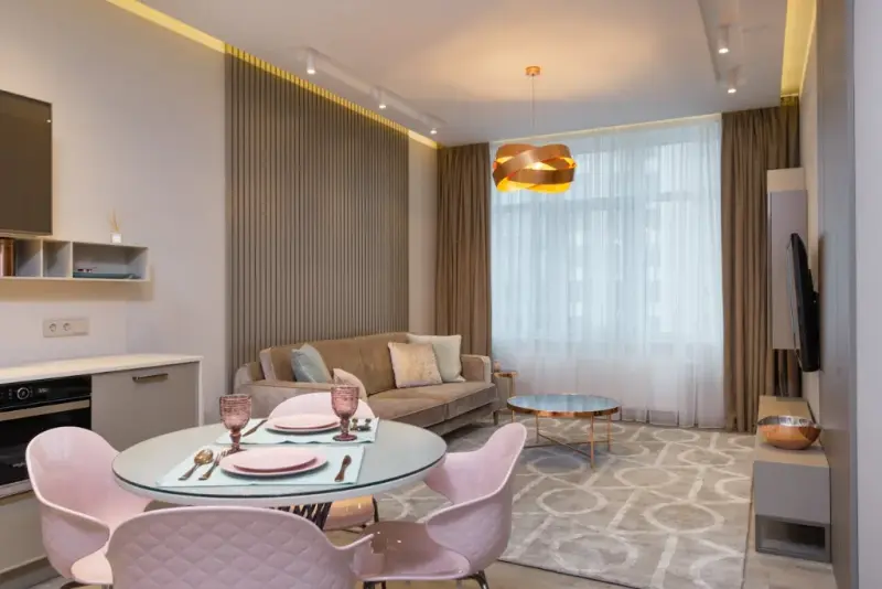 zastosowanie paneli lamelowych na ścianie